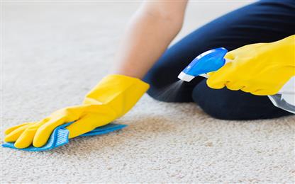 نحوه پاک کردن لکه از روی فرش